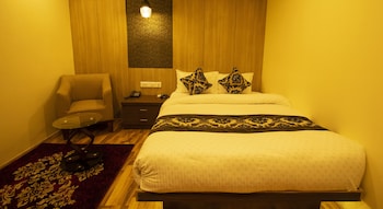 hotel rudra view and spa