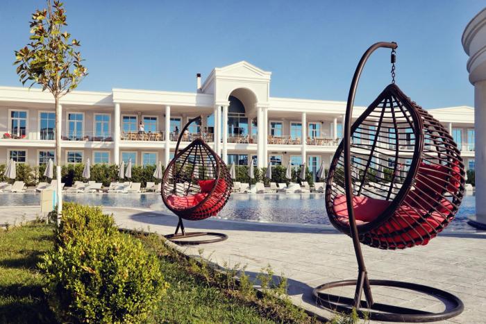 velipoja grand europa resort