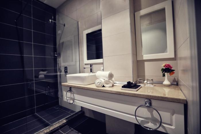 velipoja grand europa resort