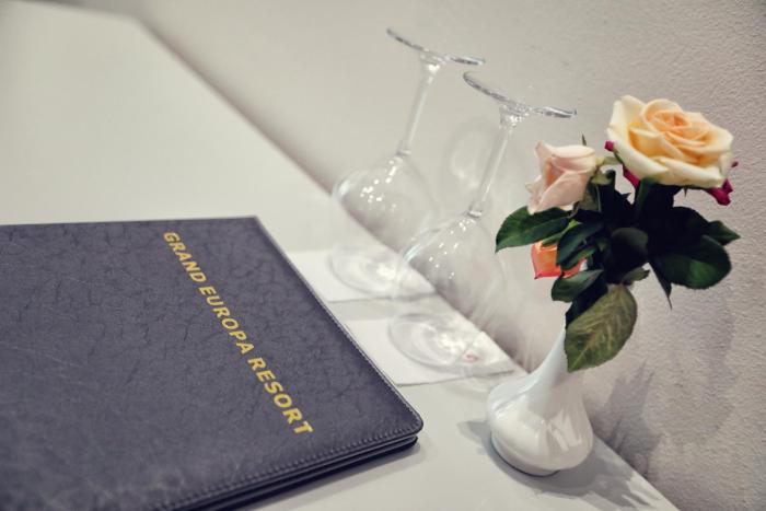 velipoja grand europa resort