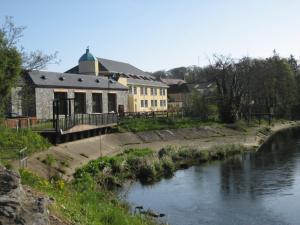 the court yard hotel
