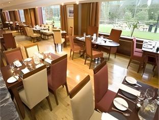 the court yard hotel