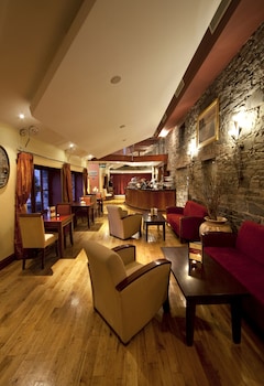 the court yard hotel