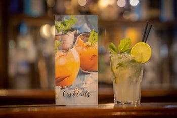 the court yard hotel