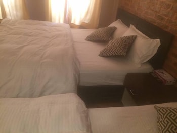 Bhaktapur Home,Bhaktapur>>Bagmati,2.5 star