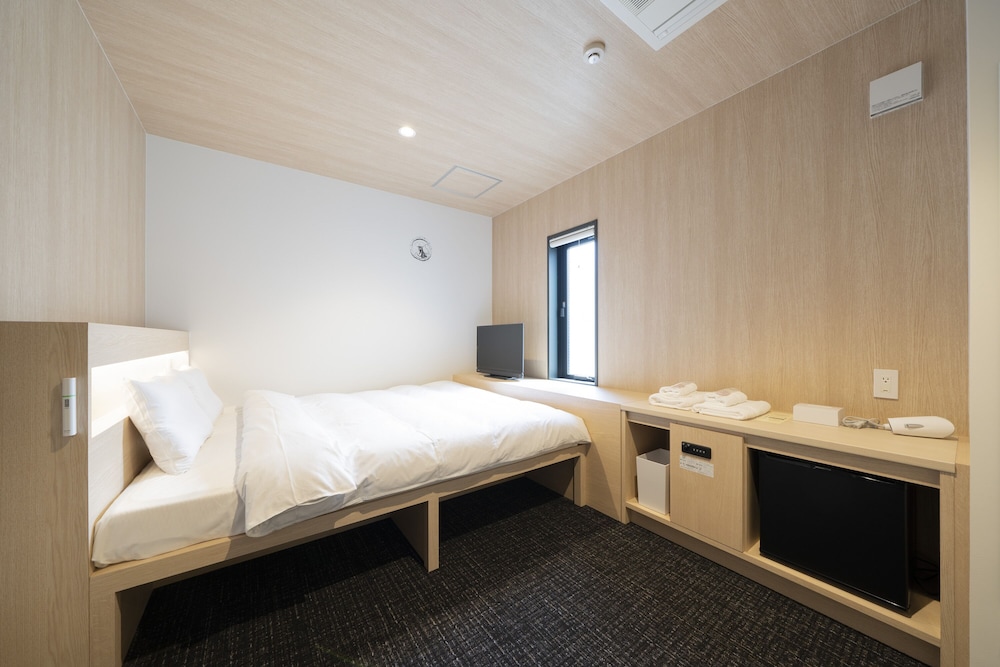 webase hiroshima hostel