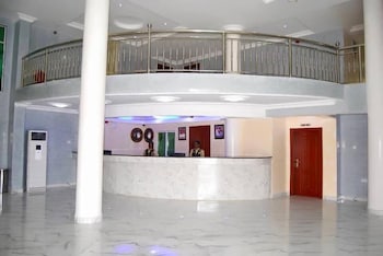 Gold Crown Hotel,Near Absorption Cathedral,3.5 star
