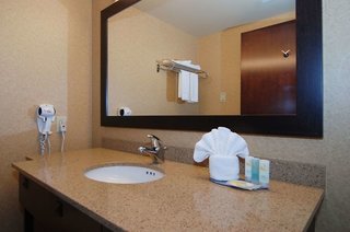 Quality Inn & Suites,Saint-Laurent>>Quebec,2.5 star