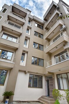 feel like home nepal