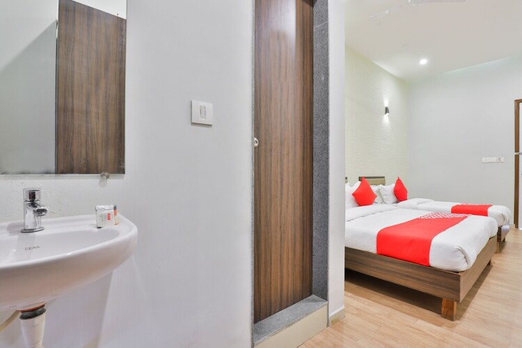 utsav galaxy rooms and banquet