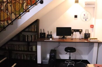 miracle city inn hostel