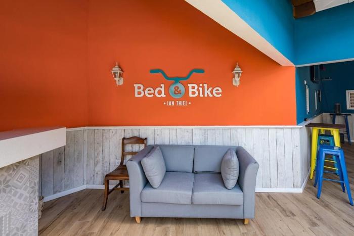 bed and bike curacao jan thiel