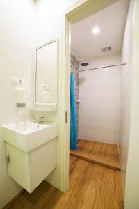 bed and bike curacao jan thiel