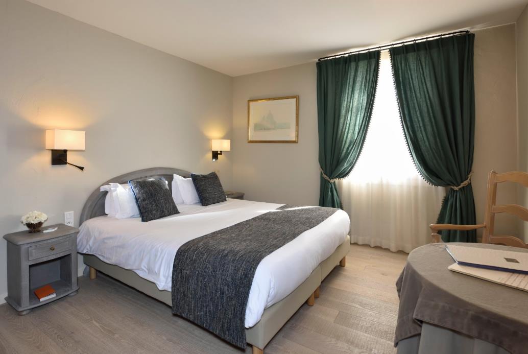 mas de loulivie hotel