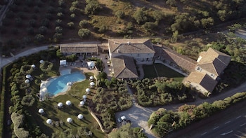 mas de loulivie hotel