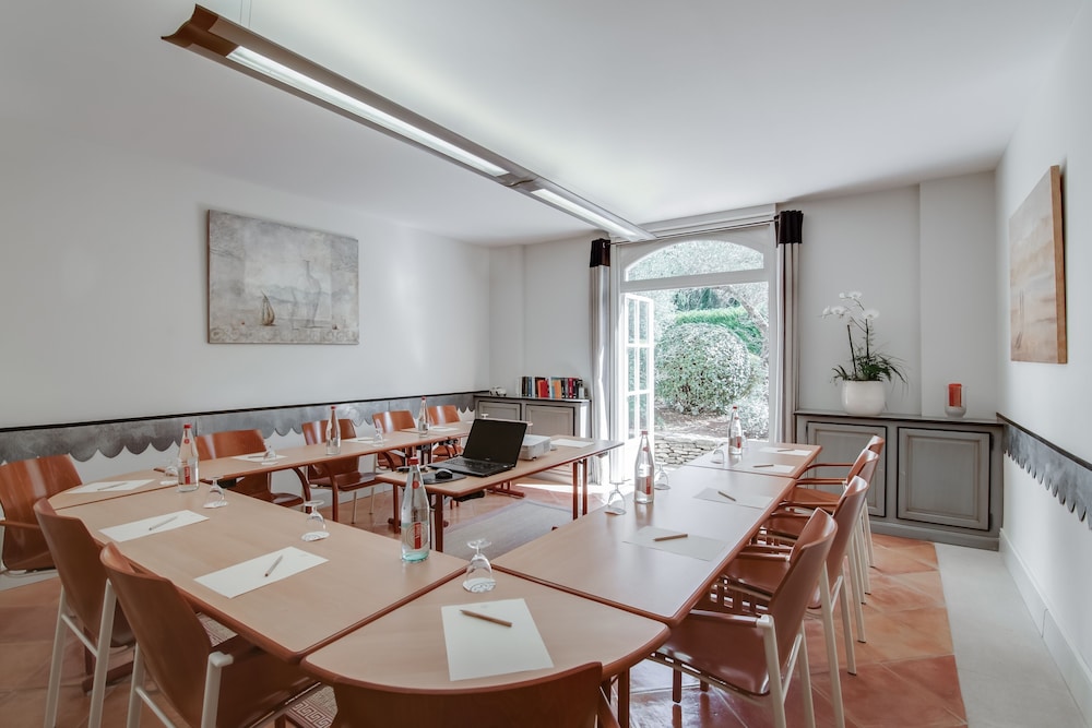 mas de loulivie hotel