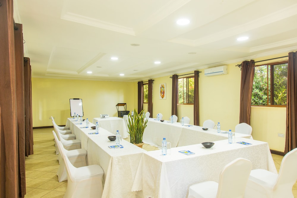arusha planet lodge