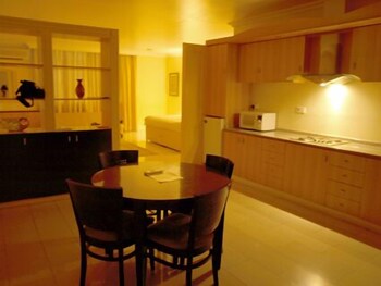 Mayfair Hotel,Mikocheni>>Dar Es Salaam,3 star