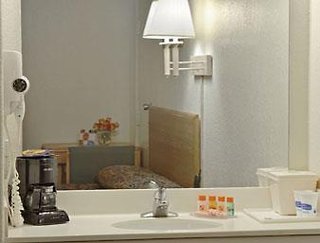 Howard Johnson By Wyndham Galveston,Texas City>>Galveston,2 star