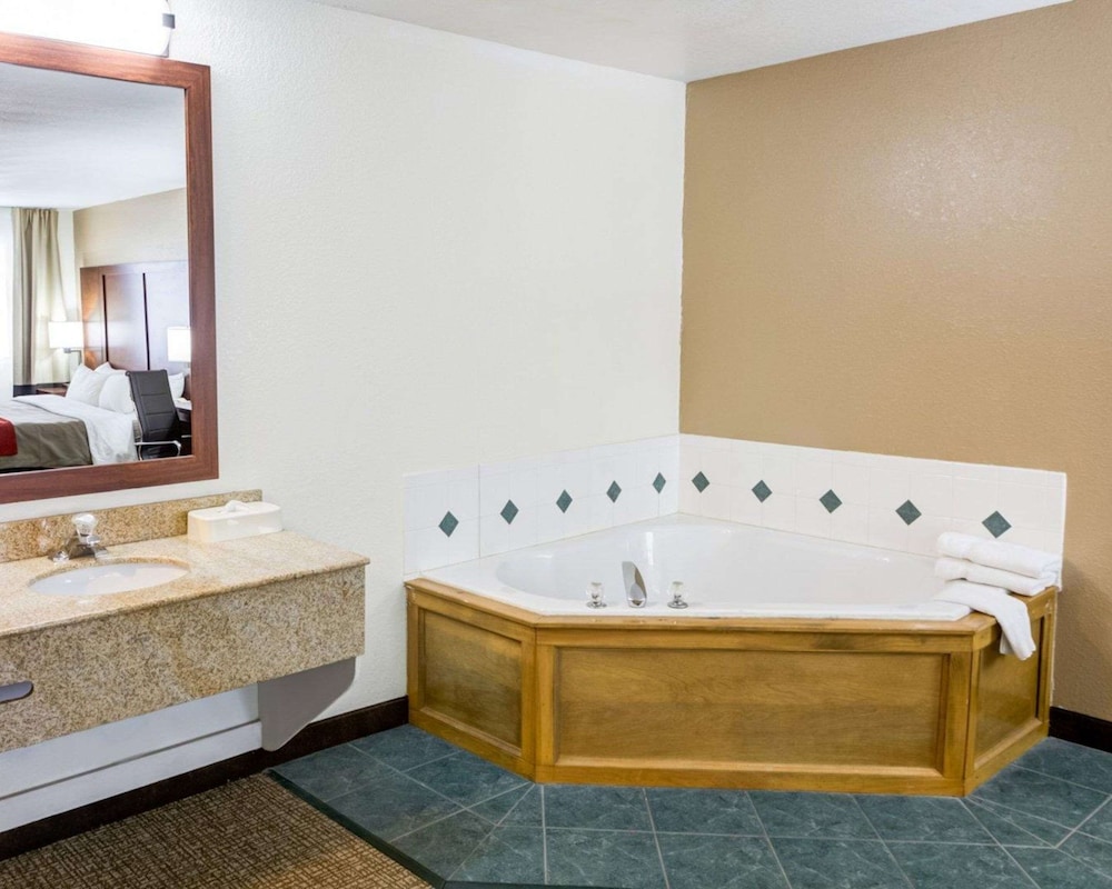 comfort inn kearney liberty
