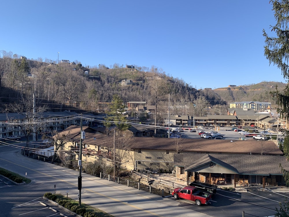 olde gatlinburg rentals