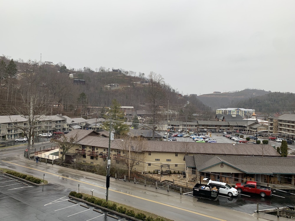 olde gatlinburg rentals