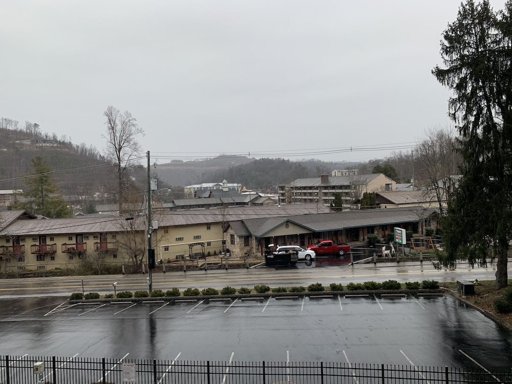 olde gatlinburg rentals