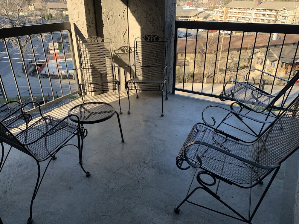 olde gatlinburg rentals