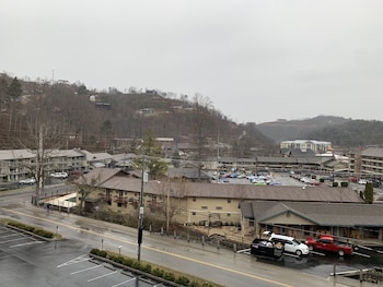 olde gatlinburg rentals