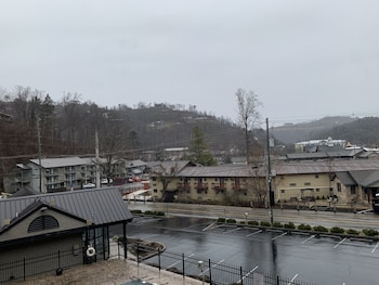 olde gatlinburg rentals