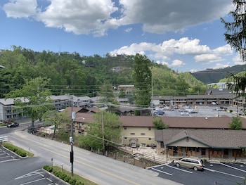 olde gatlinburg rentals