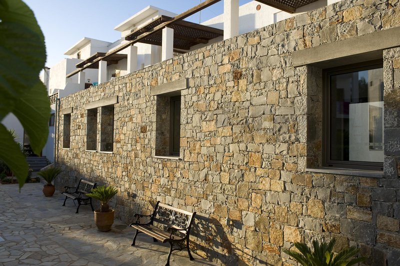 maritimo beach hotel