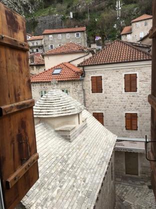 Athos Guesthouse,Montenegro>>Kotor,2 star