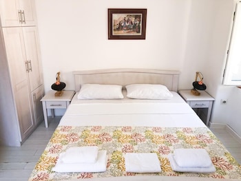 athos guesthouse