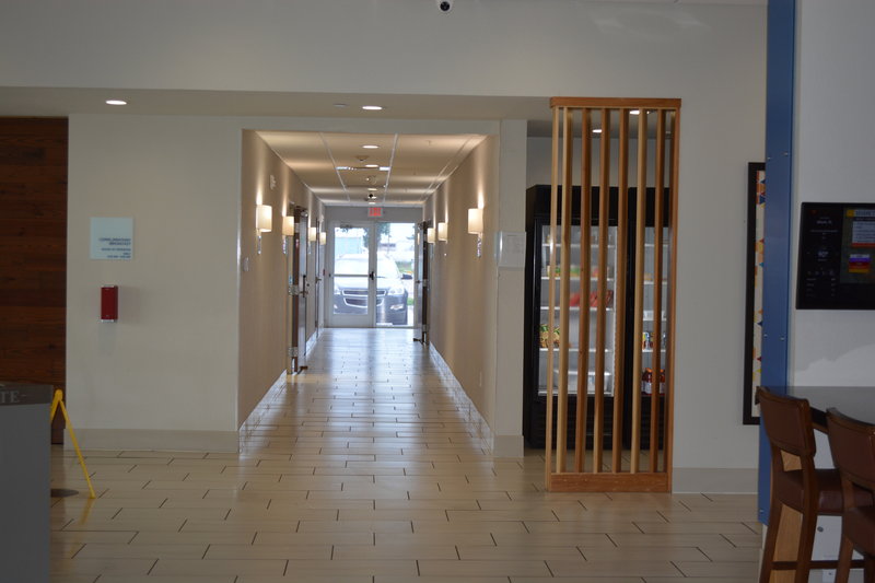 holiday inn express and suites liberal an ihg hotel