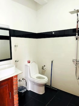 poomaz peace palace ella