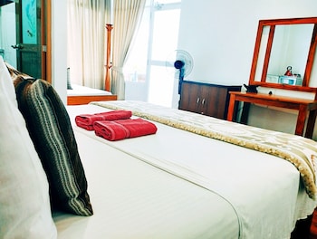 poomaz peace palace ella