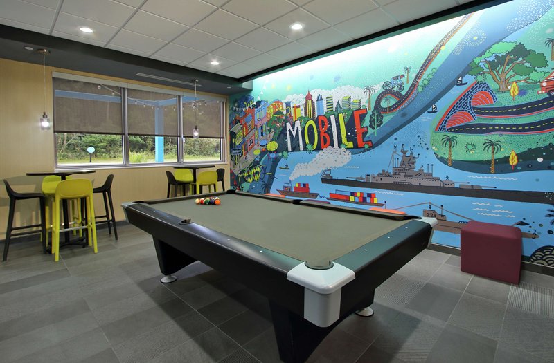 tru by hilton mobile