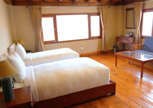 Hotel-Img