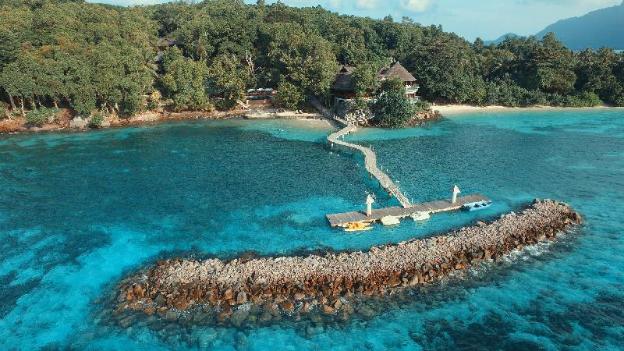 cerf island resort