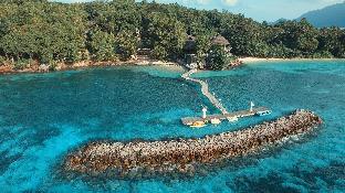 cerf island resort