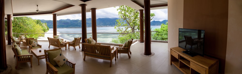 cerf island resort