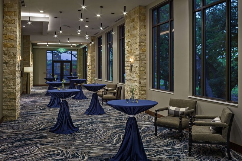 the bevy hotel boerne a doubletree by hilton