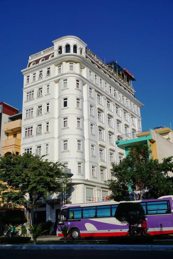 ocean view danang hotel