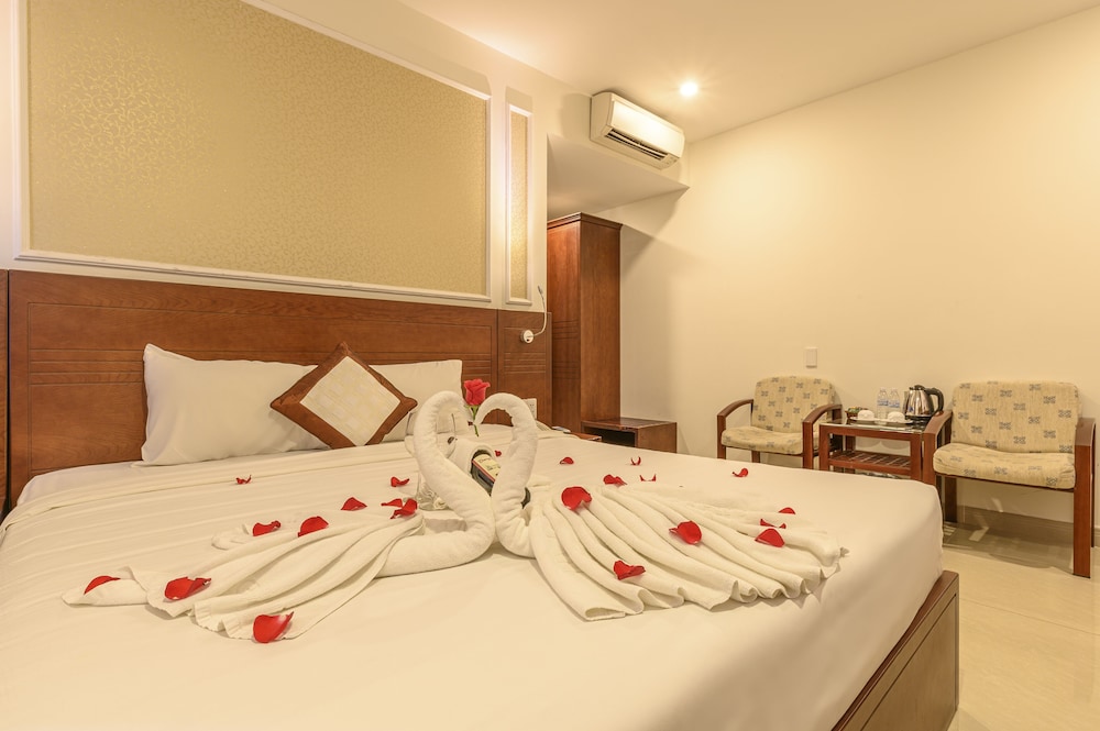 ocean view danang hotel