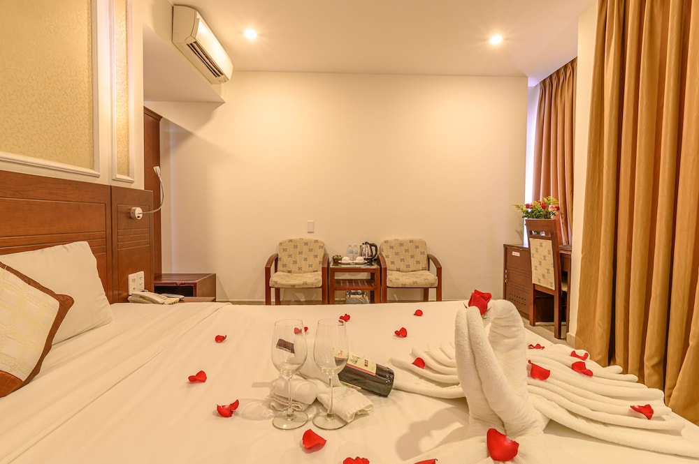 ocean view danang hotel
