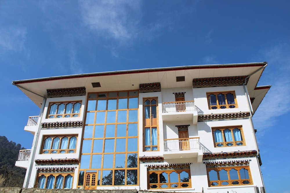 hotel kuenphen norbuding