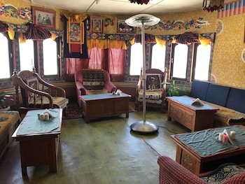 hotel kuenphen norbuding