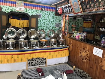 hotel kuenphen norbuding