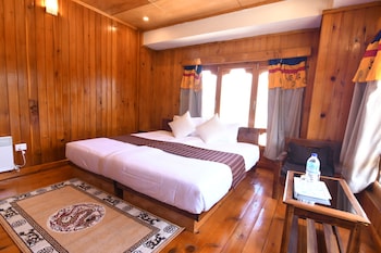 hotel kuenphen norbuding